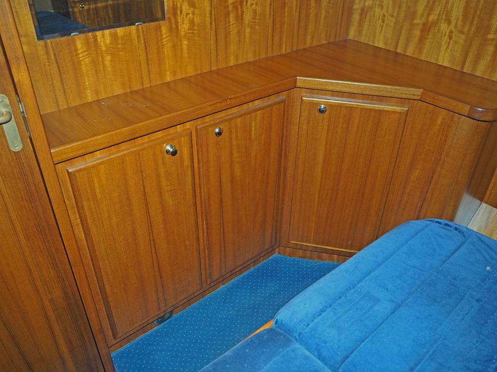 Aft cabin, Accommodation